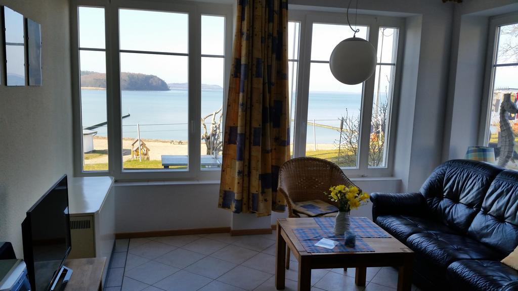 Haus Seeblick Insel Ruegen Lietzow Exterior foto